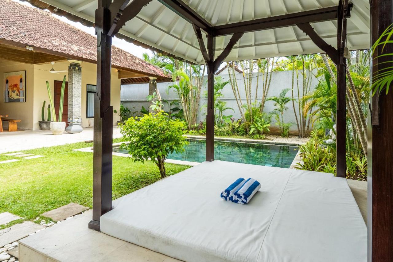 Villa Damai Oasis In The Heart Of Seminyak Екстериор снимка