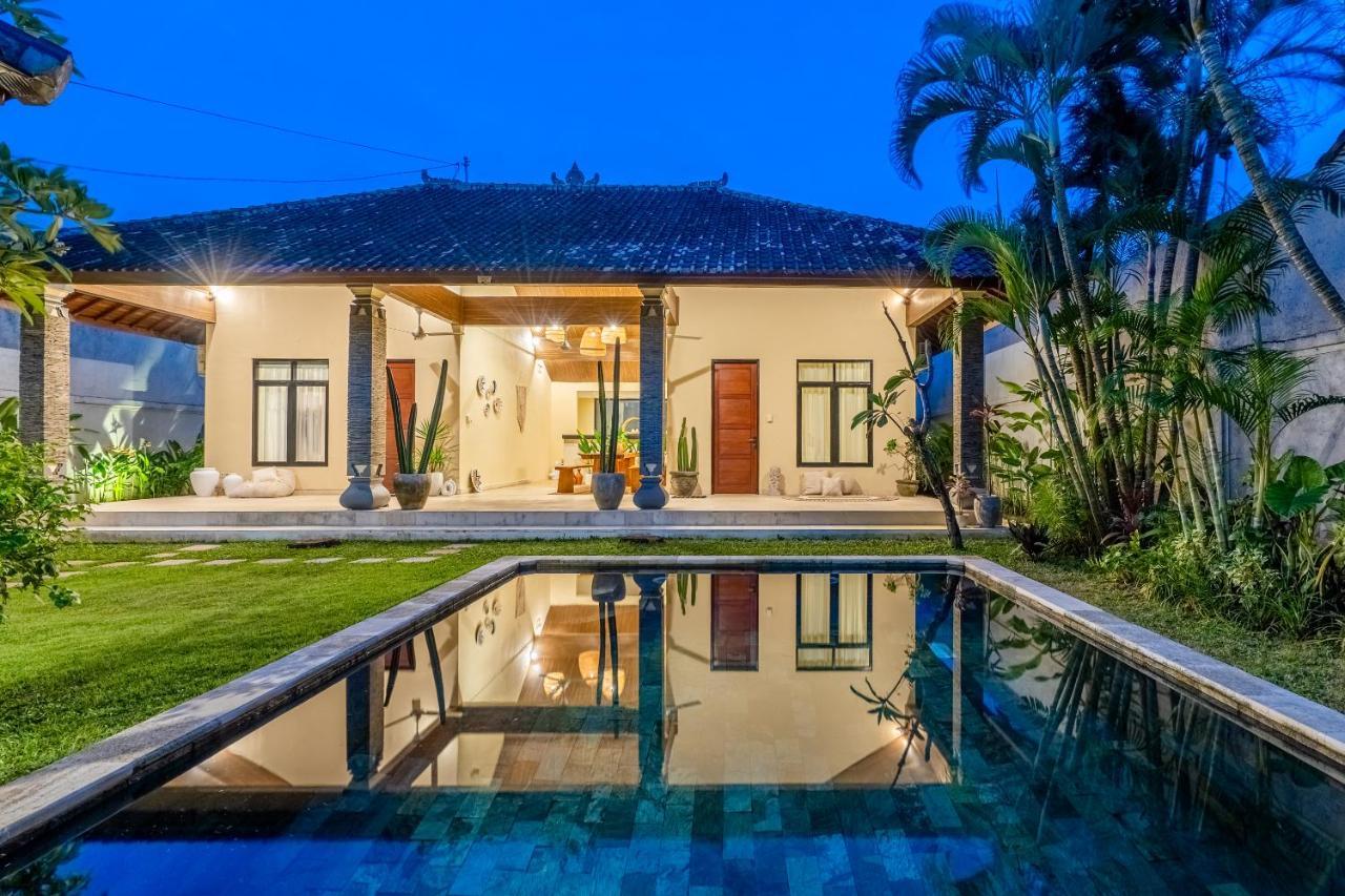 Villa Damai Oasis In The Heart Of Seminyak Екстериор снимка
