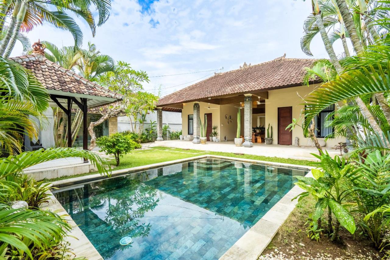 Villa Damai Oasis In The Heart Of Seminyak Екстериор снимка