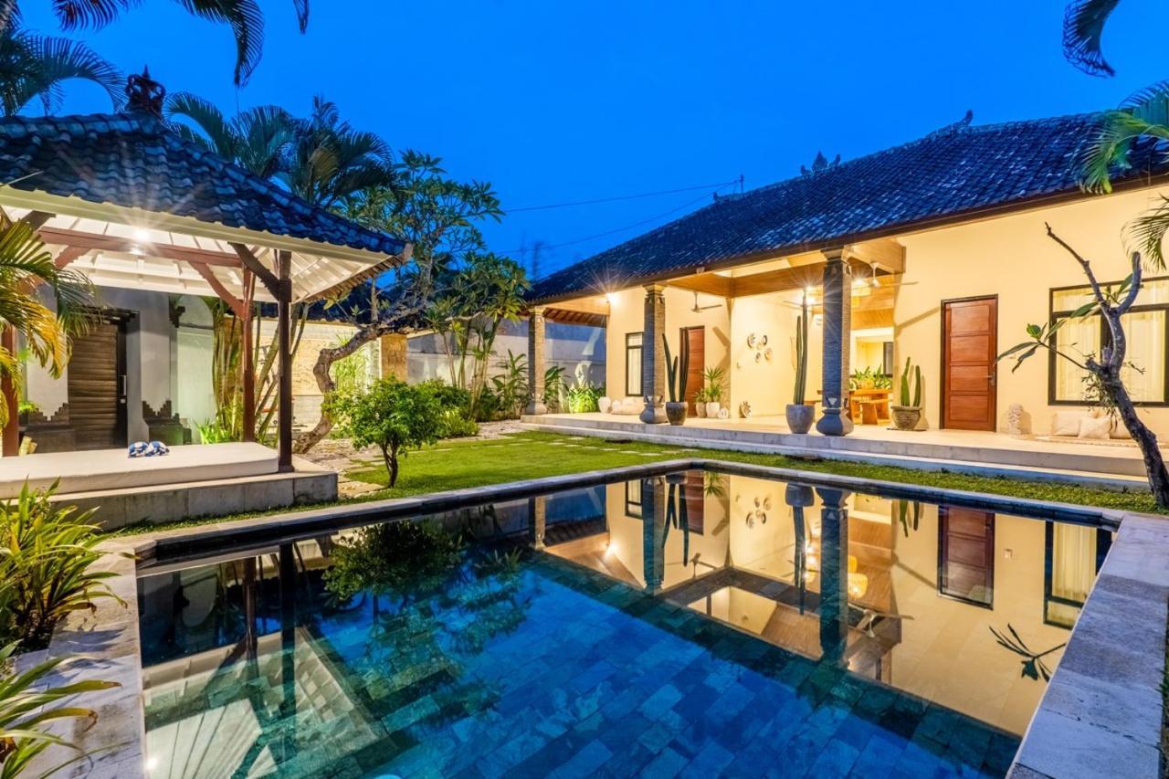 Villa Damai Oasis In The Heart Of Seminyak Екстериор снимка